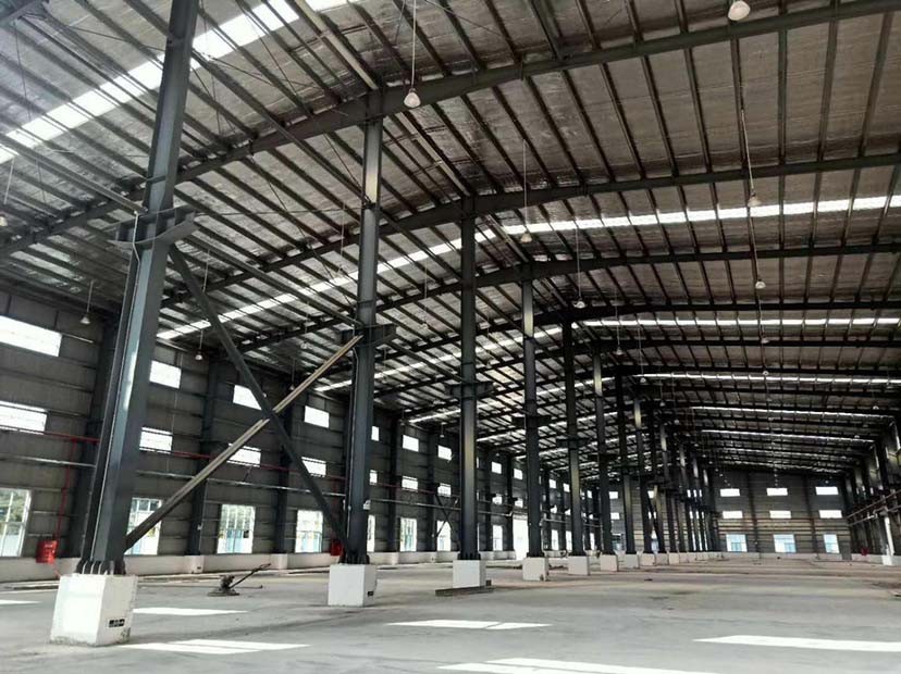 溫江工業(yè)園1030平米標(biāo)準(zhǔn)廠房出租有10t航車